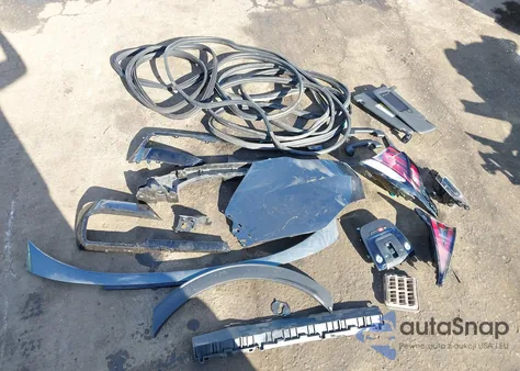 2025 Kia Sportage Plug-In Hybrid X-Line Prestige from USA, damaged, VIN KNDPZDDH1S7198853